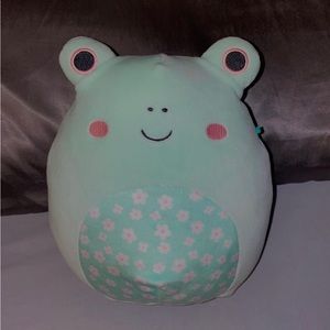 8” Frits squishmallow
